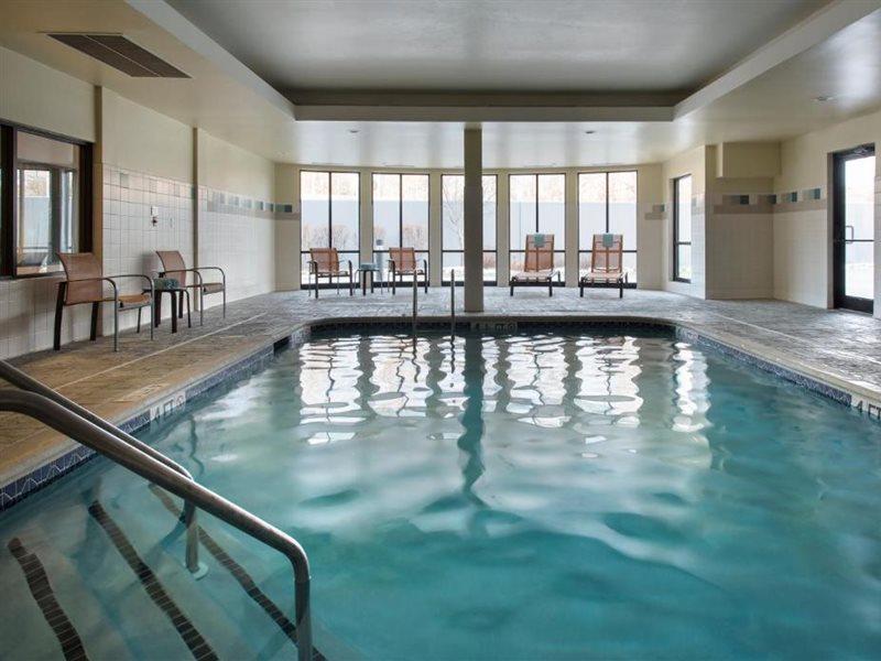 Courtyard By Marriott Lebanon Hotel Екстериор снимка