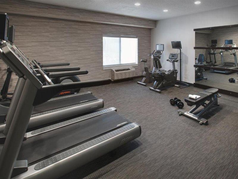 Courtyard By Marriott Lebanon Hotel Екстериор снимка