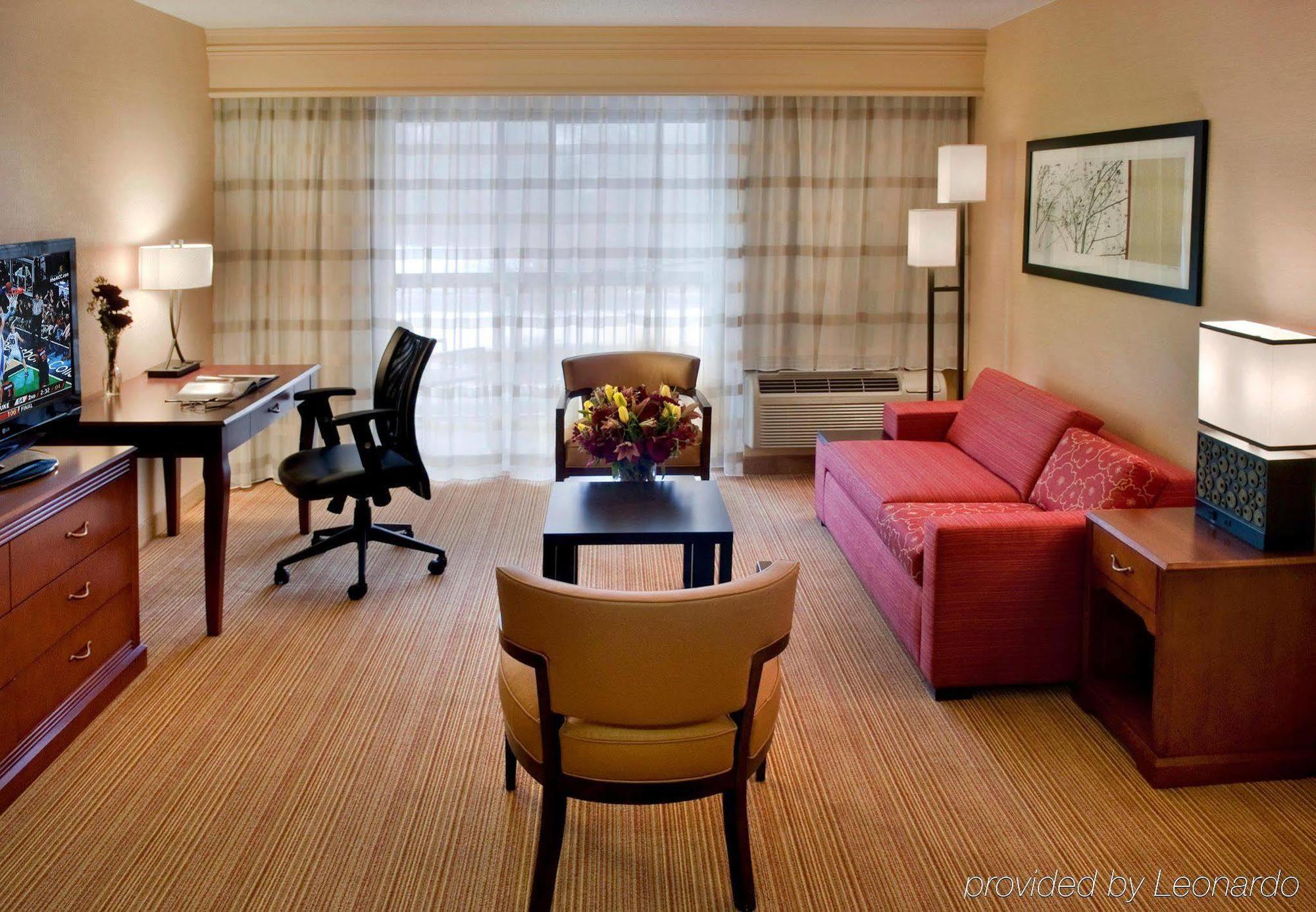 Courtyard By Marriott Lebanon Hotel Екстериор снимка