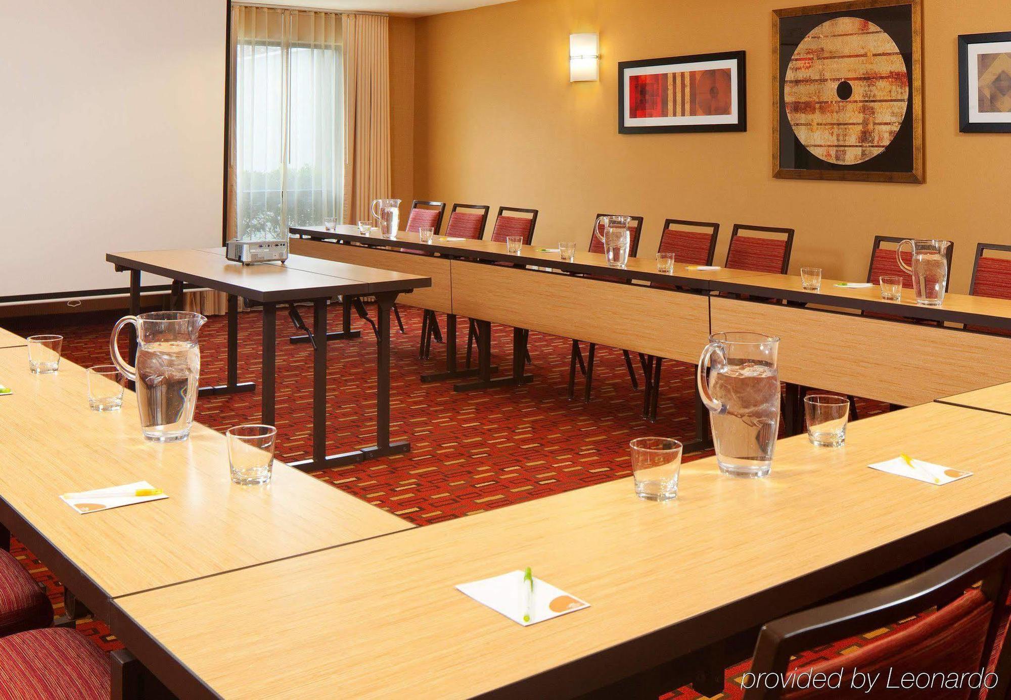 Courtyard By Marriott Lebanon Hotel Екстериор снимка